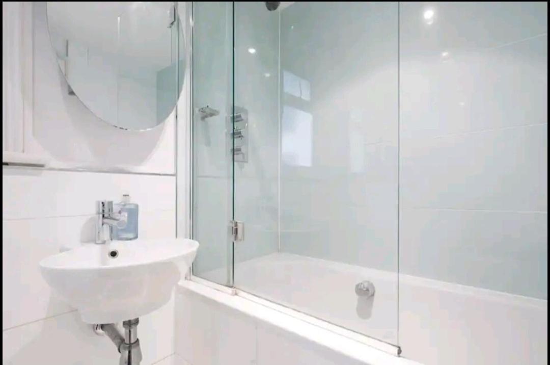 Stylish Room With Private Bath & Terrace In Super Central Clapham Junction Minutes From Victoria, Waterloo ลอนดอน ภายนอก รูปภาพ